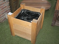 Eikenhouten bloembak. afmeting 57 x 57 x 57 cm. - afbeelding 1 van  2