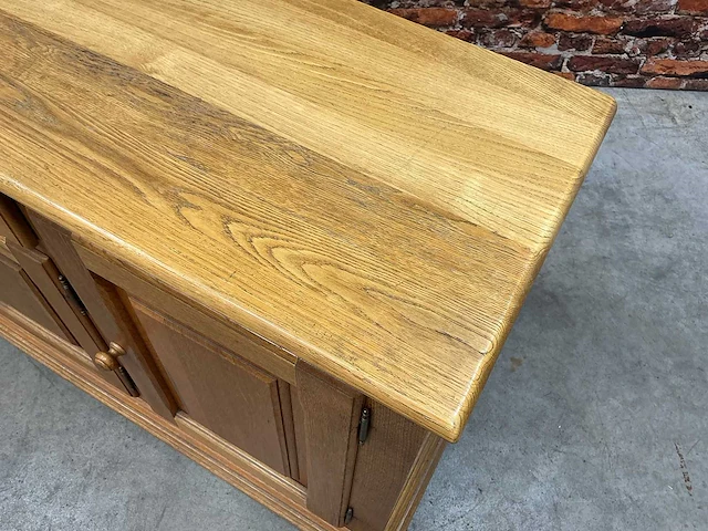 Eikenhouten dressoir - afbeelding 3 van  5