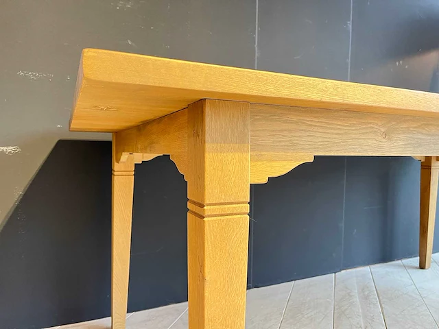 Eikenhouten eettafel - afbeelding 3 van  5