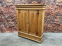 Eikenhouten kast - afbeelding 1 van  6