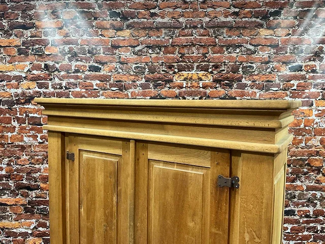 Eikenhouten kast - afbeelding 2 van  6