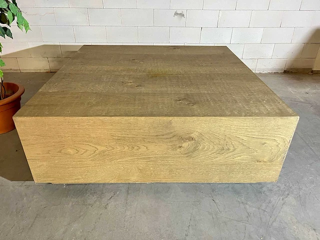 Eikenhouten salontafel - afbeelding 2 van  4