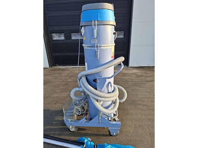 Eikenprocessierupszuiger, hoaf, eprz 33, 2009 - afbeelding 5 van  12