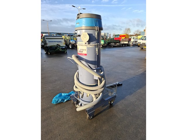 Eikenprocessierupszuiger, hoaf, eprz 33, 2009 - afbeelding 7 van  12