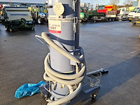 Eikenprocessierupszuiger, hoaf, eprz 33, 2009 - afbeelding 7 van  12