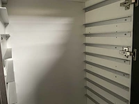 Eiland keuken met kastenwand - afbeelding 8 van  19