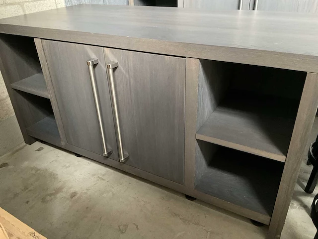 Eiland keuken met kastenwand - afbeelding 9 van  19