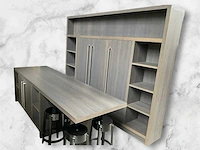 Eiland keuken met kastenwand - afbeelding 1 van  19