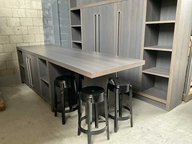 Eiland keuken met kastenwand - afbeelding 14 van  19