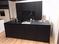 Eilandkeuken met kastenwand - afbeelding 21 van  27