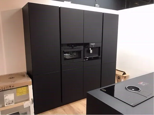 Eilandkeuken met kastenwand - afbeelding 27 van  27