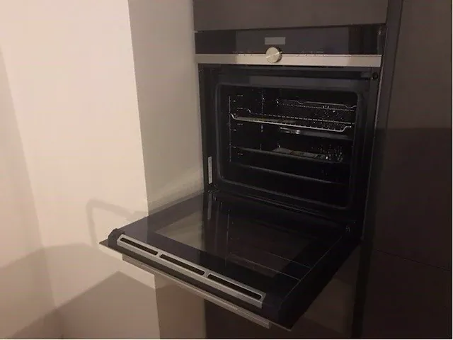 Eilandkeuken met kastenwand - afbeelding 6 van  28