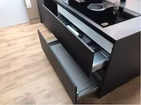 Eilandkeuken met kastenwand - afbeelding 25 van  27