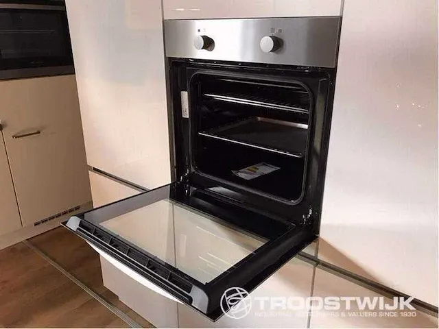 Eilandkeuken met kastenwand - afbeelding 18 van  19