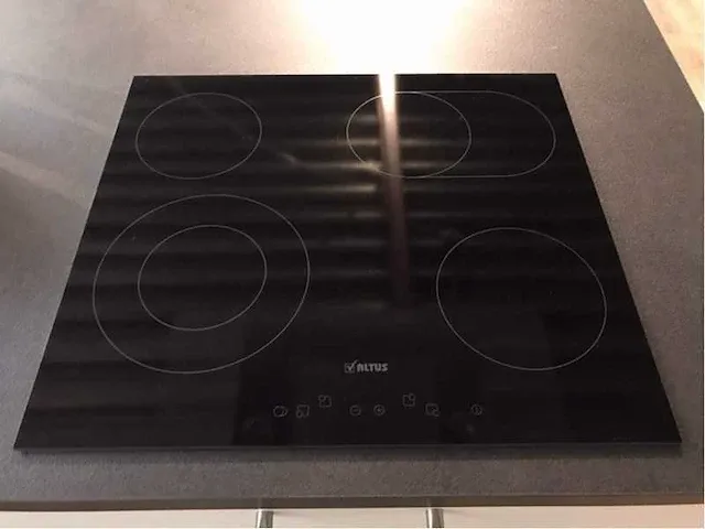 Eilandkeuken met kastenwand - afbeelding 7 van  20