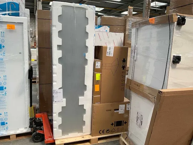 Eilandkeuken met kastenwand - afbeelding 6 van  7