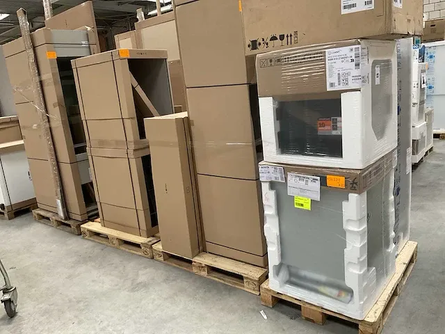 Eilandkeuken met kastenwand - afbeelding 7 van  7