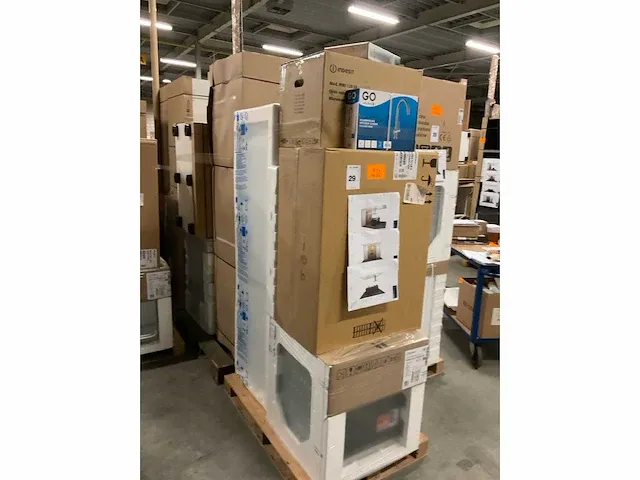 Eilandkeuken met kastenwand - afbeelding 6 van  8