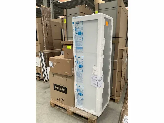 Eilandkeuken met kastenwand - afbeelding 9 van  11