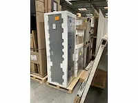 Eilandkeuken met kastenwand - afbeelding 9 van  13