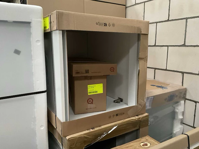 Eilandkeuken met kastenwand - afbeelding 4 van  13