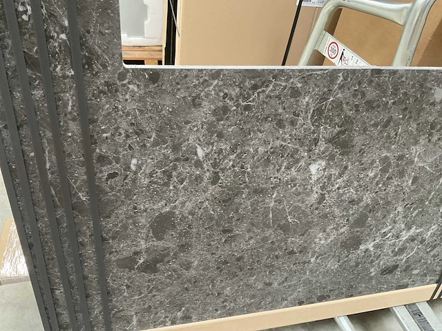 Eilandkeuken met kastenwand - afbeelding 3 van  12
