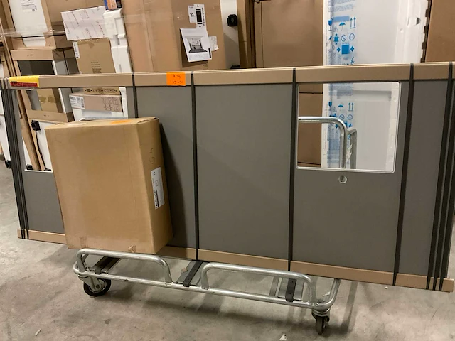 Eilandkeuken met kastenwand - afbeelding 3 van  12