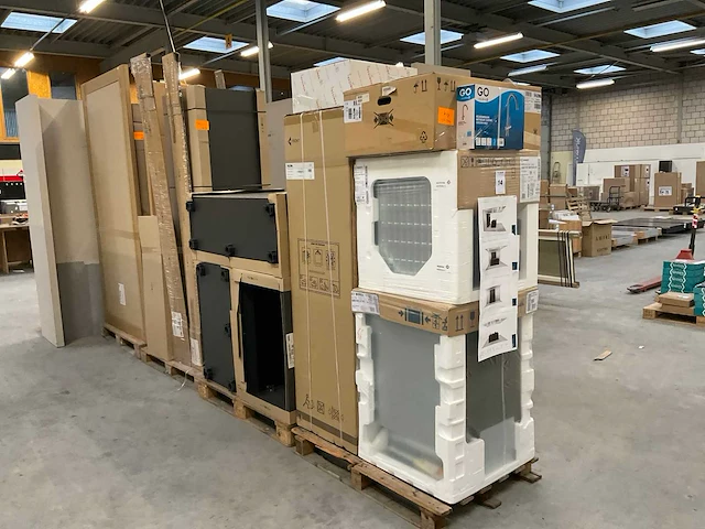 Eilandkeuken met kastenwand - afbeelding 9 van  9
