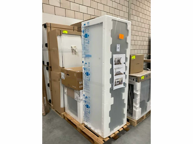 Eilandkeuken met kastenwand - afbeelding 8 van  9