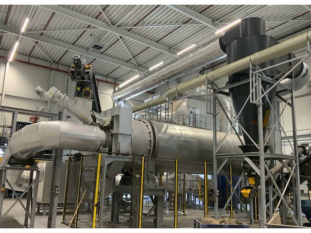 Eindcombinatie de complete kunstgras recyclinglijn kavels 1 t/m 3 - afbeelding 5 van  13