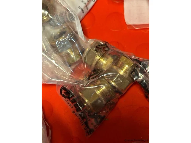 Eindkoppeling knel 15 mm kiwa/gastec messing bonfix - partij - afbeelding 3 van  4