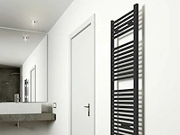 Elara designradiator - afbeelding 1 van  2