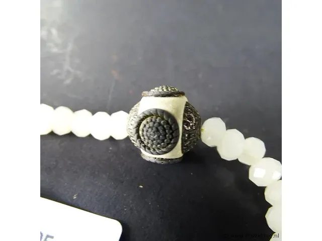 Elastische jade?. armband - afbeelding 3 van  3