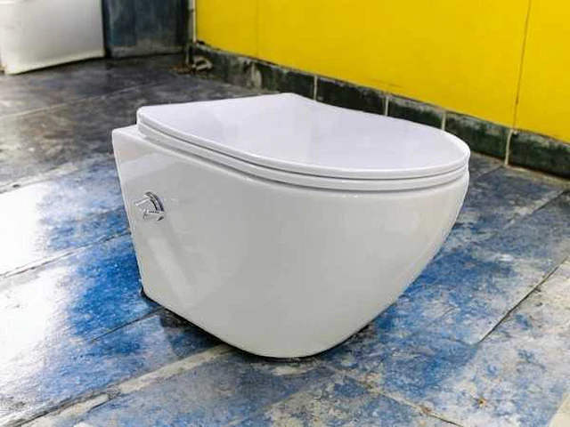 Elberti - leuven - douche toilet - afbeelding 3 van  5