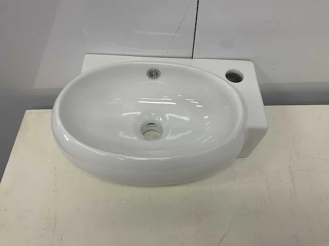 Elberti model s links fontein wastafel - afbeelding 2 van  7