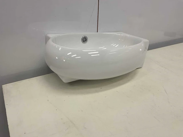 Elberti model s links fontein wastafel - afbeelding 3 van  7