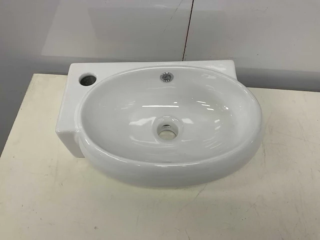 Elberti model s rechts fontein wastafel - afbeelding 2 van  6