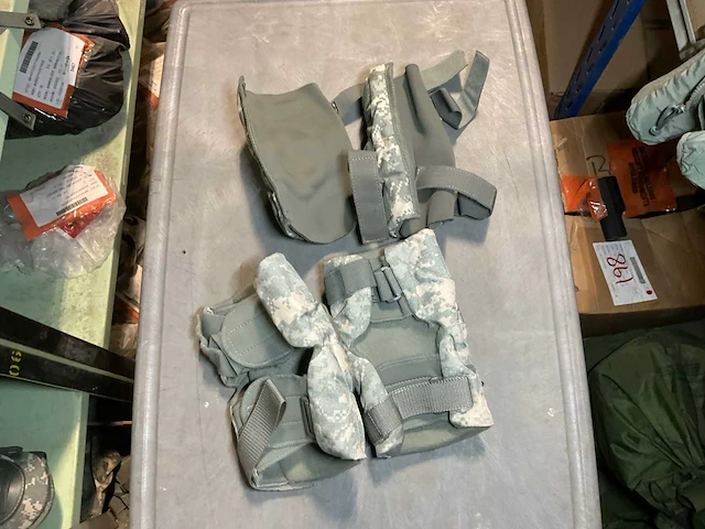 Elbow and knee pad set - afbeelding 2 van  2