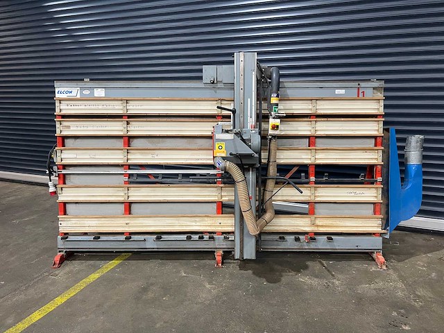Elcon - 1998 - r 135 - verticale platenzaag - afbeelding 3 van  9