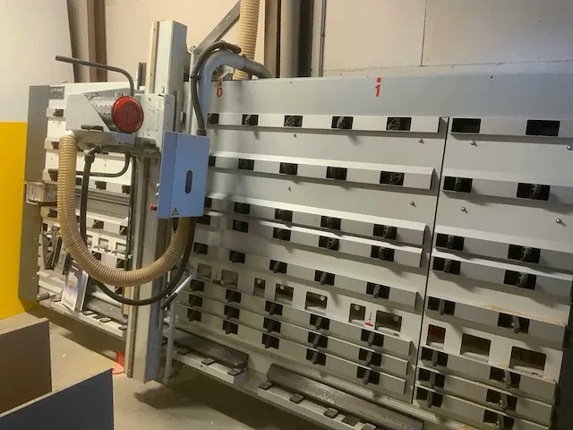 Elcon dsl155 verticale platenzaagmachine - afbeelding 10 van  14