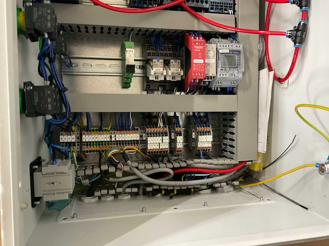 Eldon schakelkast eikenprocessie oven - afbeelding 4 van  5