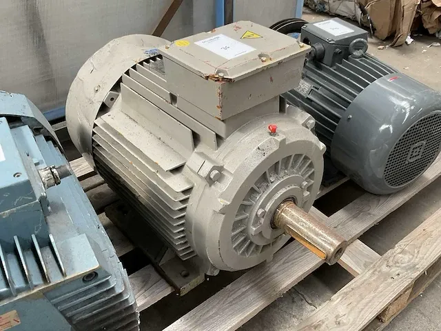 Electramo ye3-225m-4 elektromotor - afbeelding 2 van  5