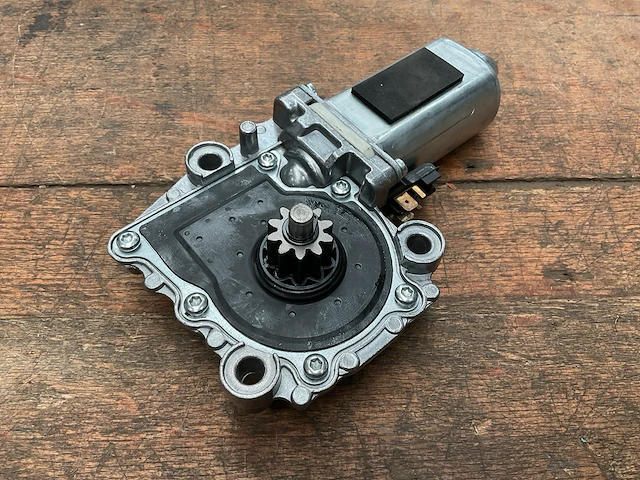 Electric motor part - afbeelding 1 van  6