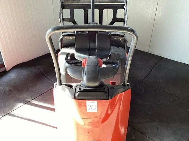 Electric pallet truck - afbeelding 8 van  12