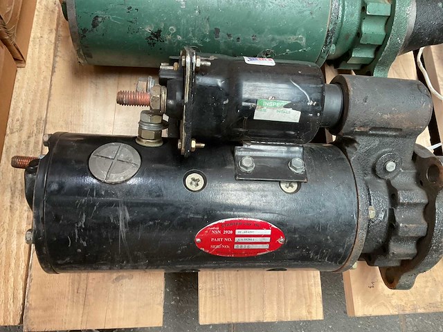 Electrical engine starter - afbeelding 2 van  4