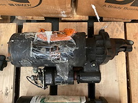 Electrical engine starter - afbeelding 1 van  3