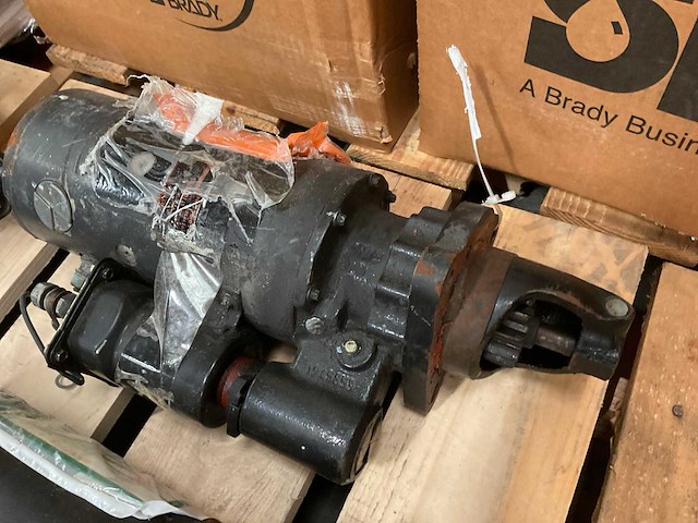 Electrical engine starter - afbeelding 3 van  3