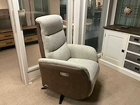 Electrisch bedienbare fauteuil - afbeelding 2 van  6