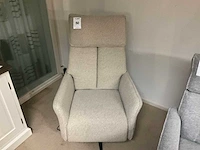 Electrisch bedienbare fauteuil - afbeelding 2 van  6