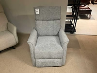 Electrisch bedienbare fauteuil - afbeelding 2 van  6
